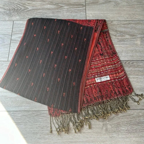 Pashmina Pleated Fringe Rectangle Scarf - Picture 5 of 8